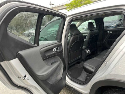 2025 Volvo XC40 Plus Bright Theme