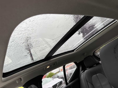 2025 Volvo XC40 Plus Bright Theme