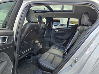 2025 Volvo XC40 Plus Bright Theme