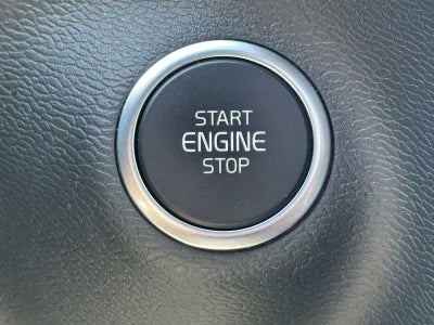 2025 Volvo XC40 Plus Bright Theme