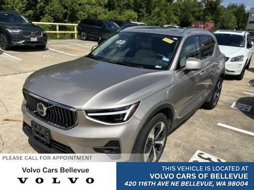 2024 Volvo XC40 Plus Bright Theme