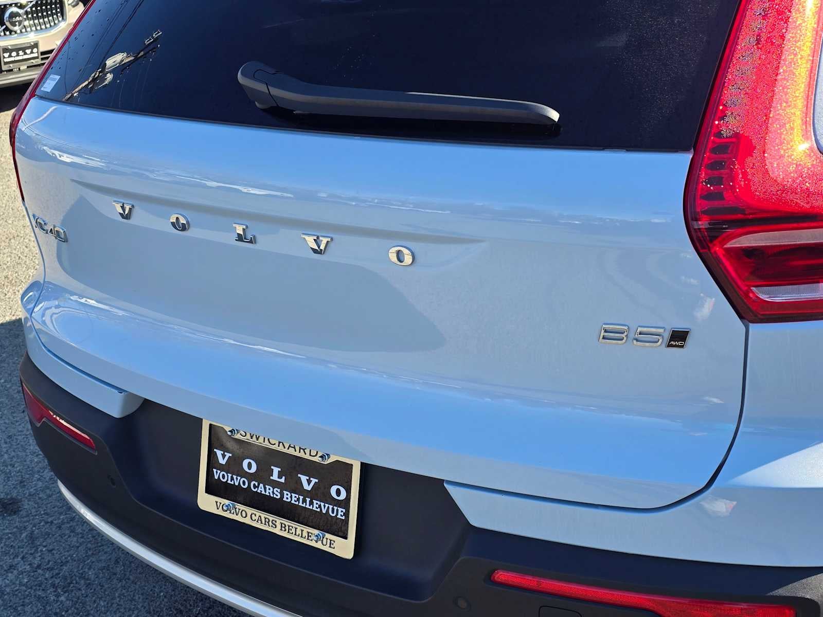 2025 Volvo XC40 Plus Bright Theme