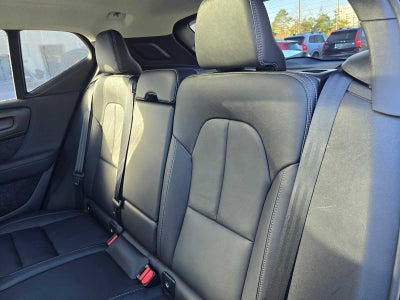 2025 Volvo XC40 Plus Bright Theme