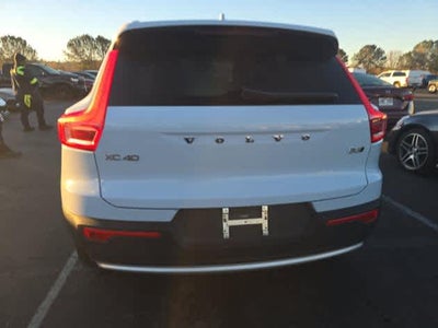 2025 Volvo XC40 Plus Bright Theme