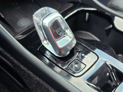 2025 Volvo XC40 Plus Bright Theme