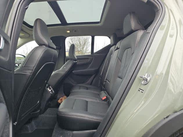 2025 Volvo XC40 Plus Bright Theme