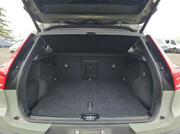 2025 Volvo XC40 Plus Bright Theme
