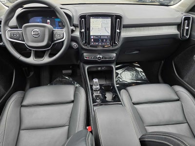2025 Volvo XC40 Plus Bright Theme