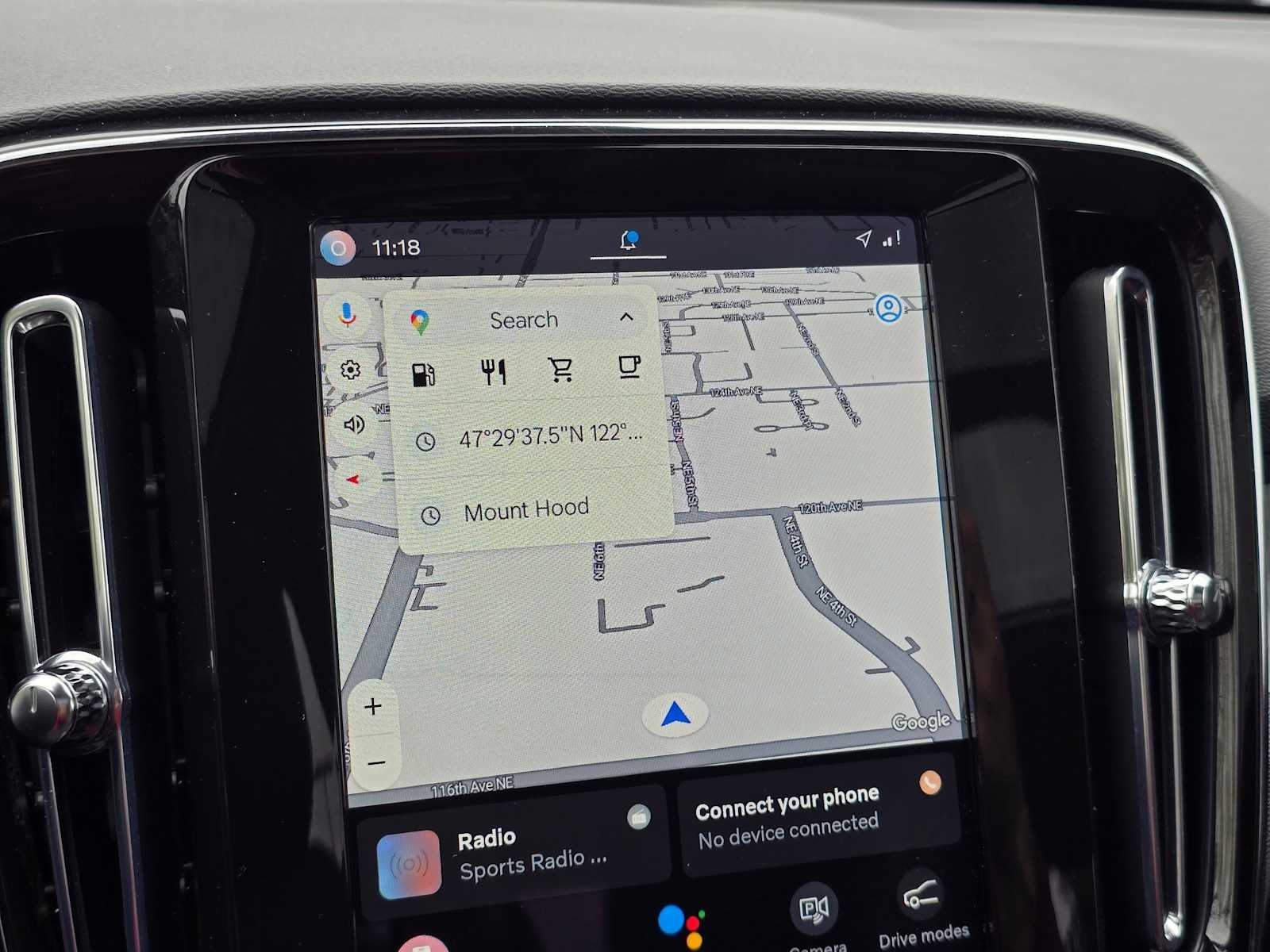 2025 Volvo XC40 Plus Bright Theme