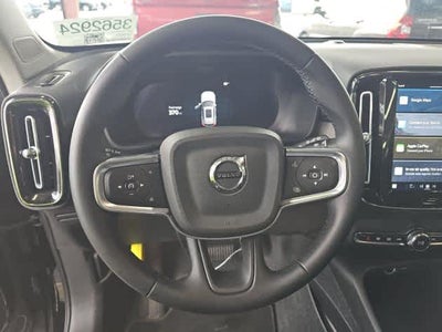 2025 Volvo XC40 Plus Bright Theme