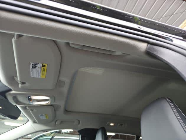 2025 Volvo XC40 Plus Bright Theme