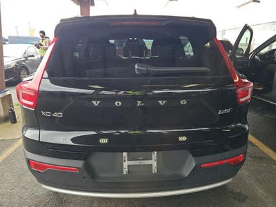 2025 Volvo XC40 Plus Bright Theme