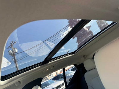 2025 Volvo XC40 Plus Bright Theme