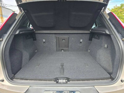 2024 Volvo XC40 Plus Bright Theme