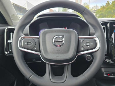 2024 Volvo XC40 Plus Bright Theme