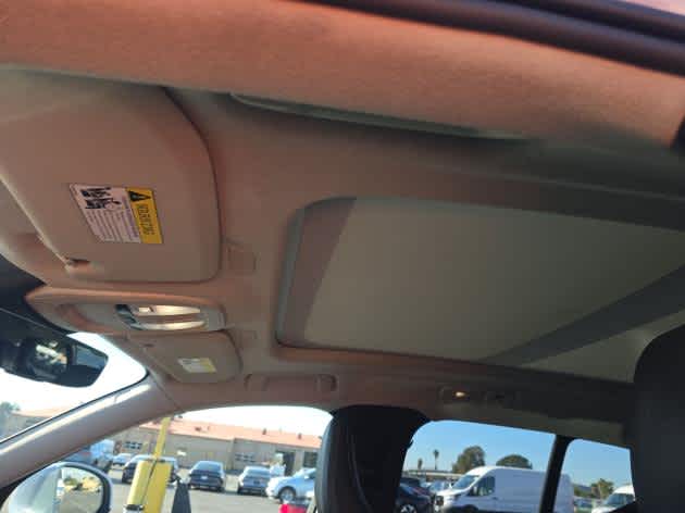 2025 Volvo XC40 Plus Bright Theme