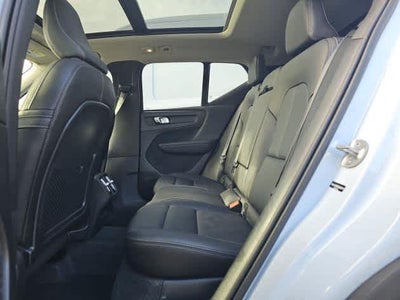 2025 Volvo XC40 Plus Bright Theme