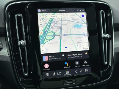 2025 Volvo XC40 Plus Bright Theme