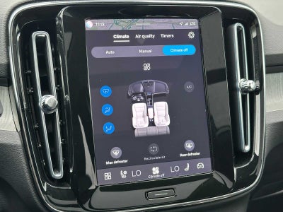 2025 Volvo XC40 Plus Bright Theme