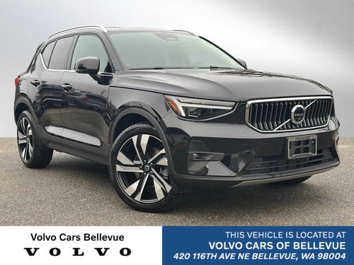 2025 Volvo XC40 Plus Bright Theme