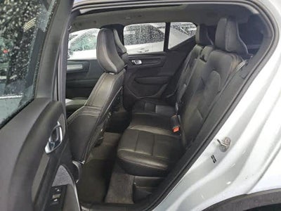 2025 Volvo XC40 Plus Bright Theme