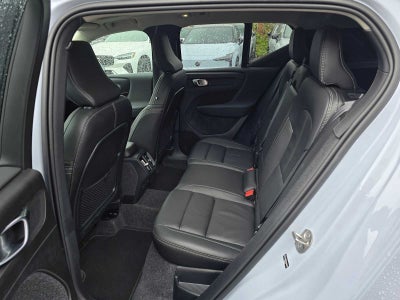 2025 Volvo XC40 Plus Bright Theme