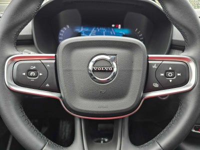 2025 Volvo XC40 Plus Bright Theme
