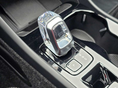 2025 Volvo XC40 Plus Bright Theme