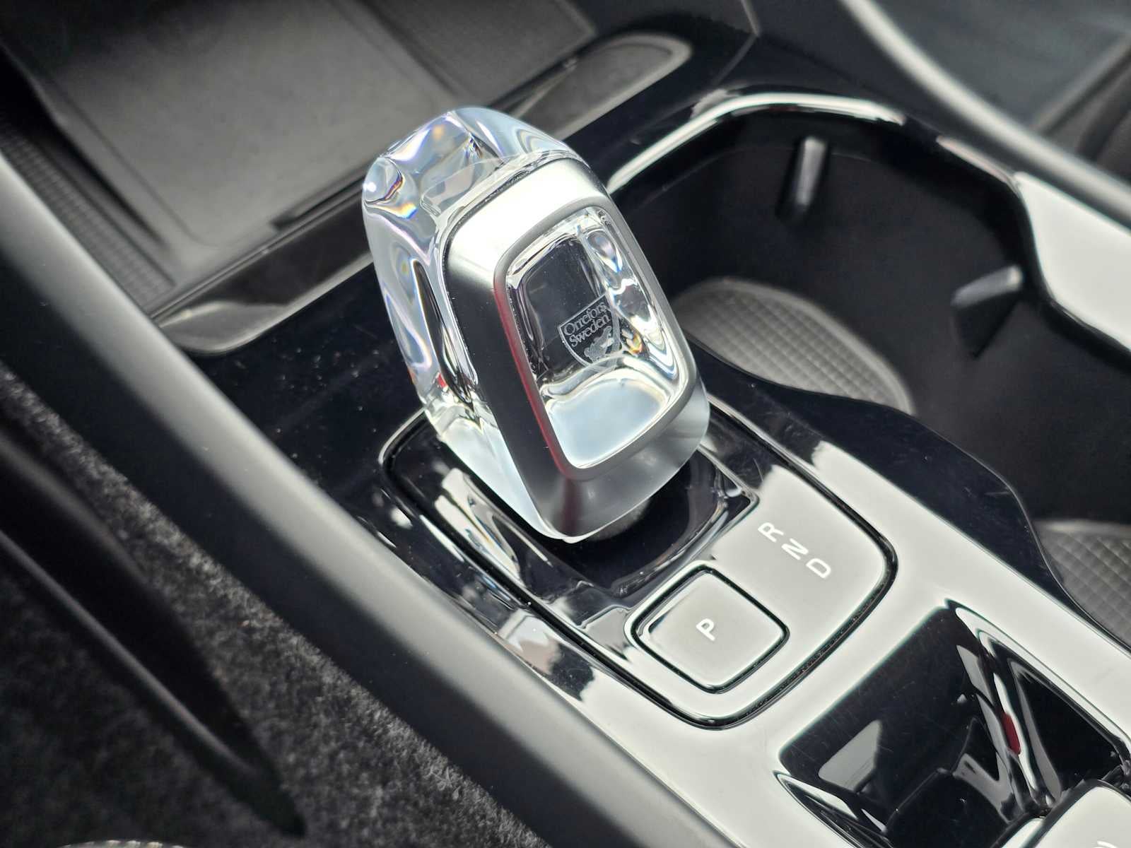 2025 Volvo XC40 Plus Bright Theme