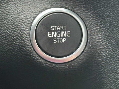 2025 Volvo XC40 Ultra Bright Theme