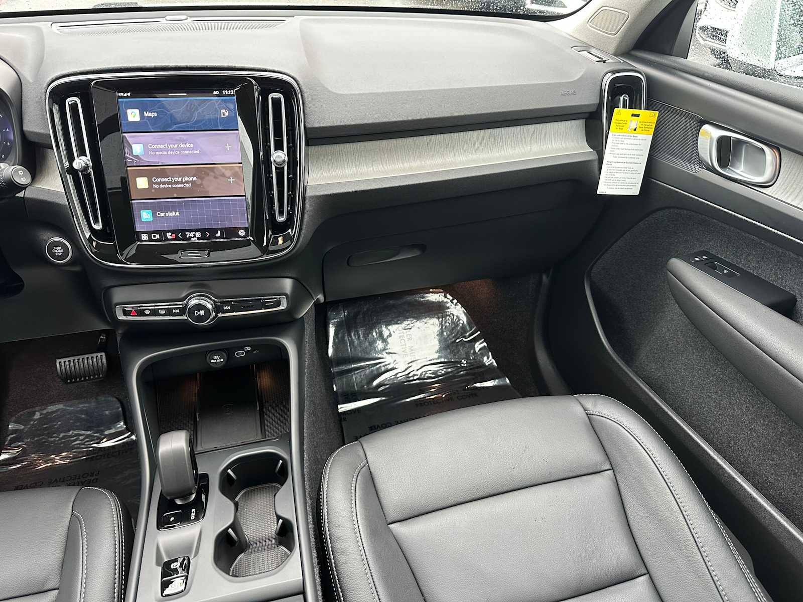 2025 Volvo XC40 Core Bright Theme