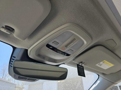 2025 Volvo XC40 Core Bright Theme