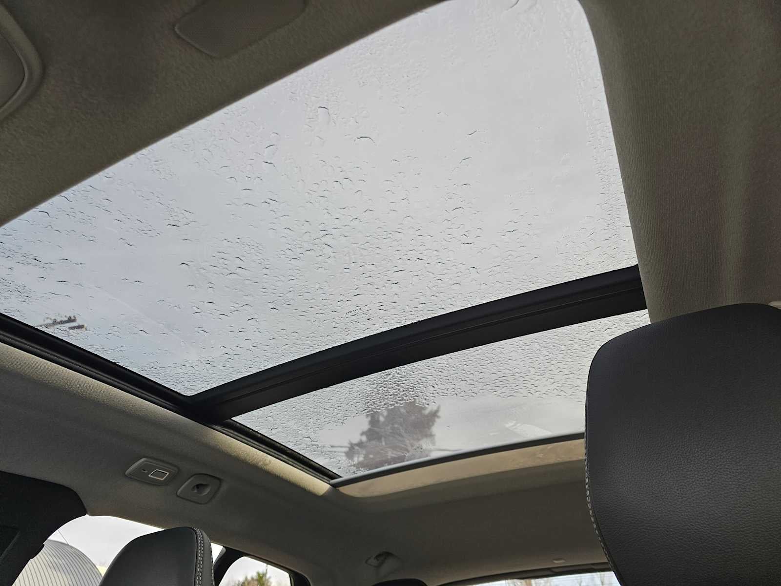 2025 Volvo XC40 Core Bright Theme