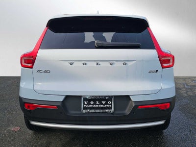 2025 Volvo XC40 Core Bright Theme