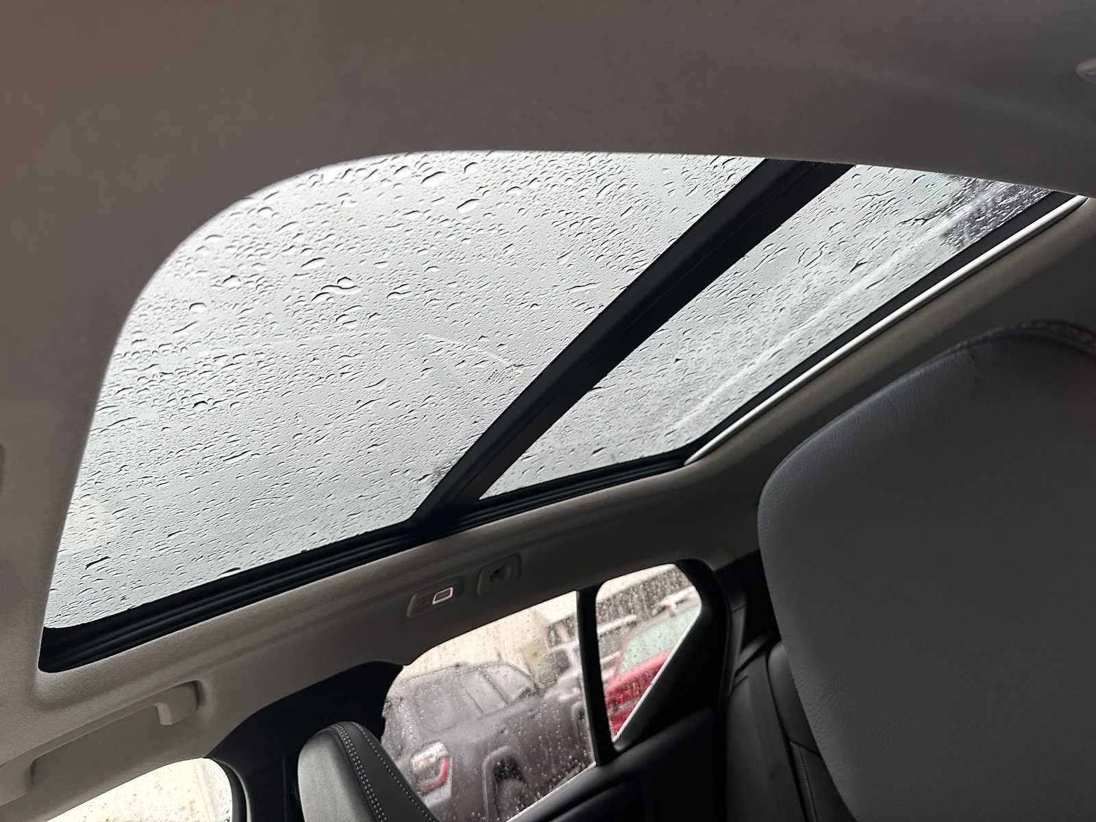 2025 Volvo XC40 Core Bright Theme