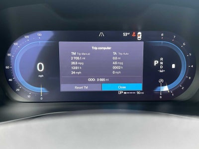 2025 Volvo XC40 Core Bright Theme