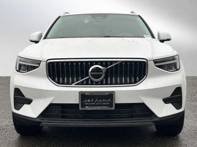 2025 Volvo XC40 Core Bright Theme