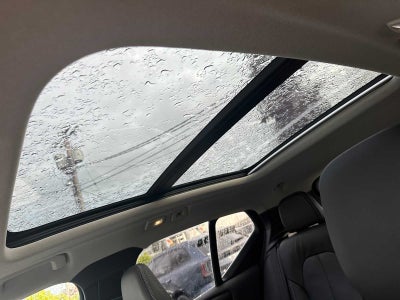 2025 Volvo XC40 Core Bright Theme