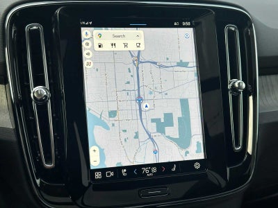 2025 Volvo XC40 Core Bright Theme