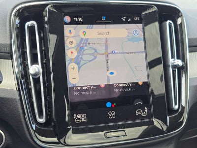 2026 Volvo XC40 Core