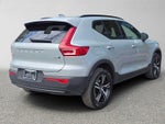 2026 Volvo XC40 Core