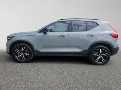 2026 Volvo XC40 Core