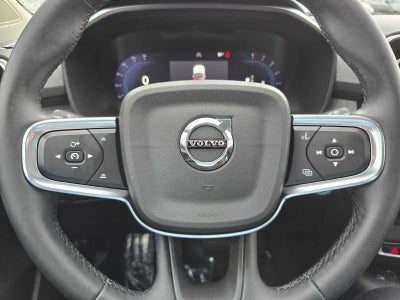 2024 Volvo XC40 Core Dark Theme