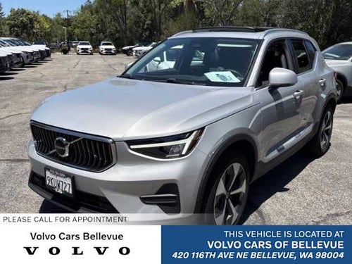 2024 Volvo XC40 Core Bright Theme