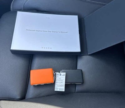 2024 Volvo XC40 Plus Dark Theme