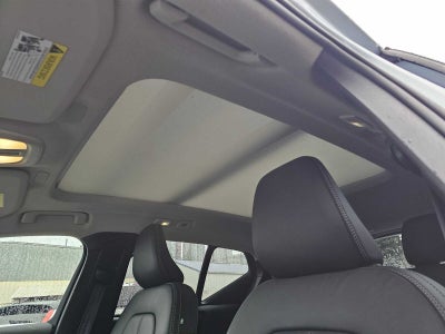 2025 Volvo XC40 Ultra Dark Theme