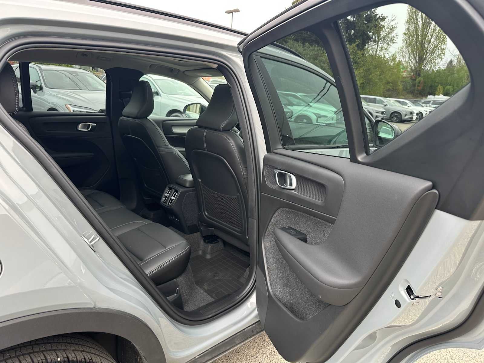2026 Volvo XC40 Ultra