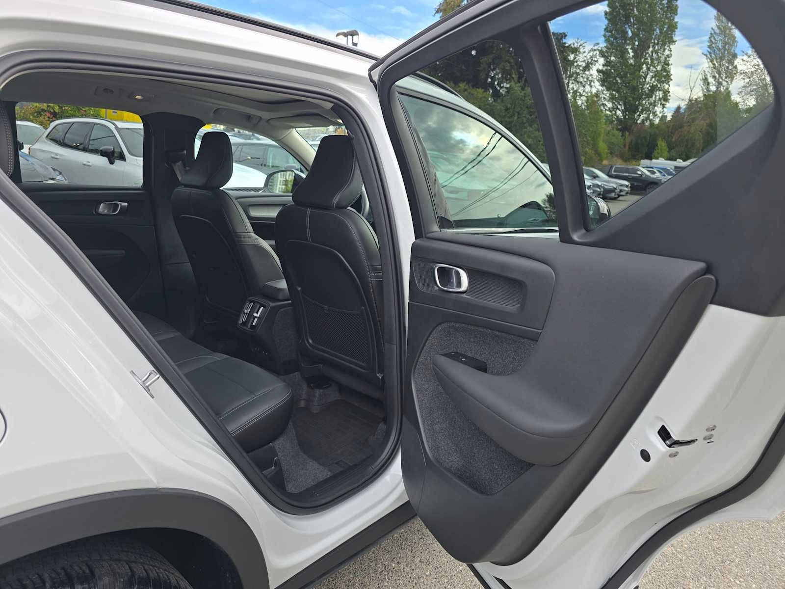 2026 Volvo XC40 Ultra