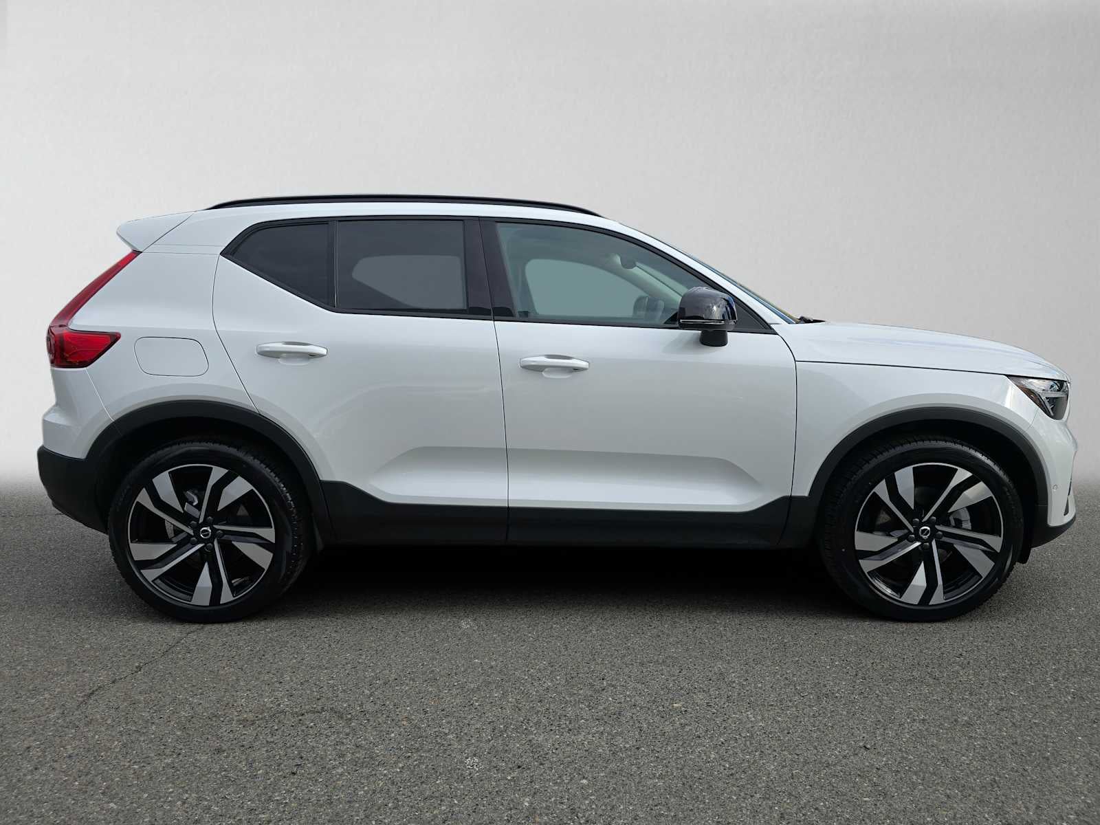 2026 Volvo XC40 Ultra