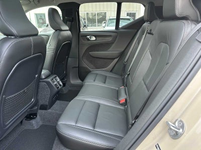 2025 Volvo XC40 Ultra Dark Theme